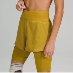 NWT Lululemon 2 in 1 SHR run short
